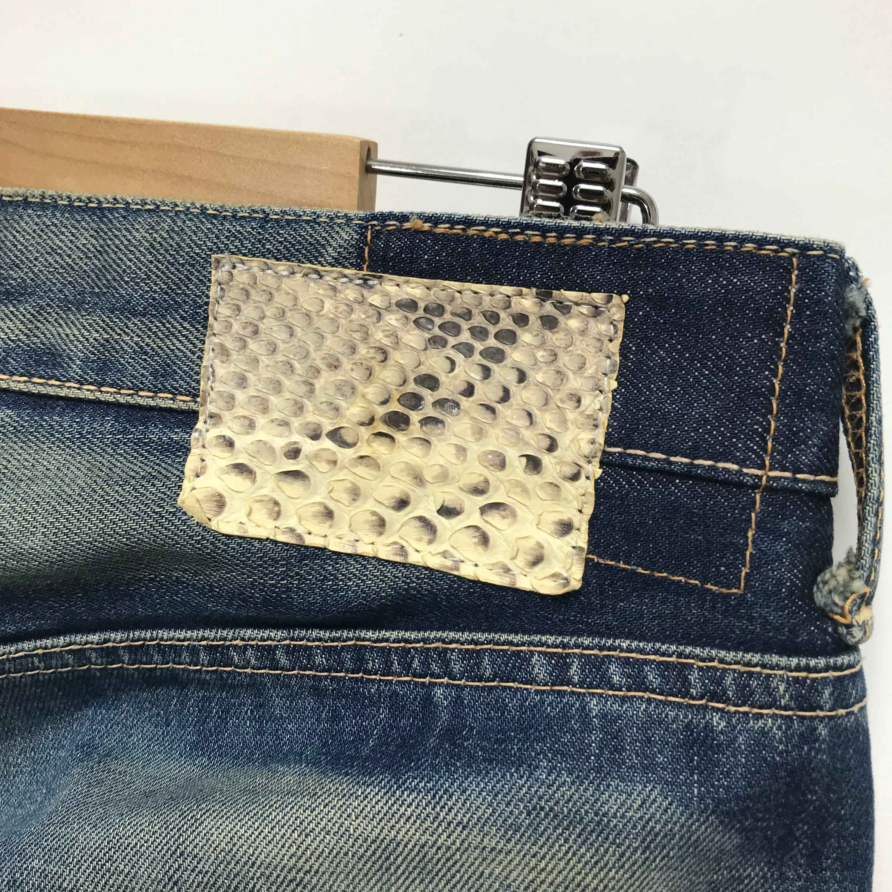 [33 x 32] VISVIM Social Sculpture Damaged Selvedge Denim Jeans Indigo
