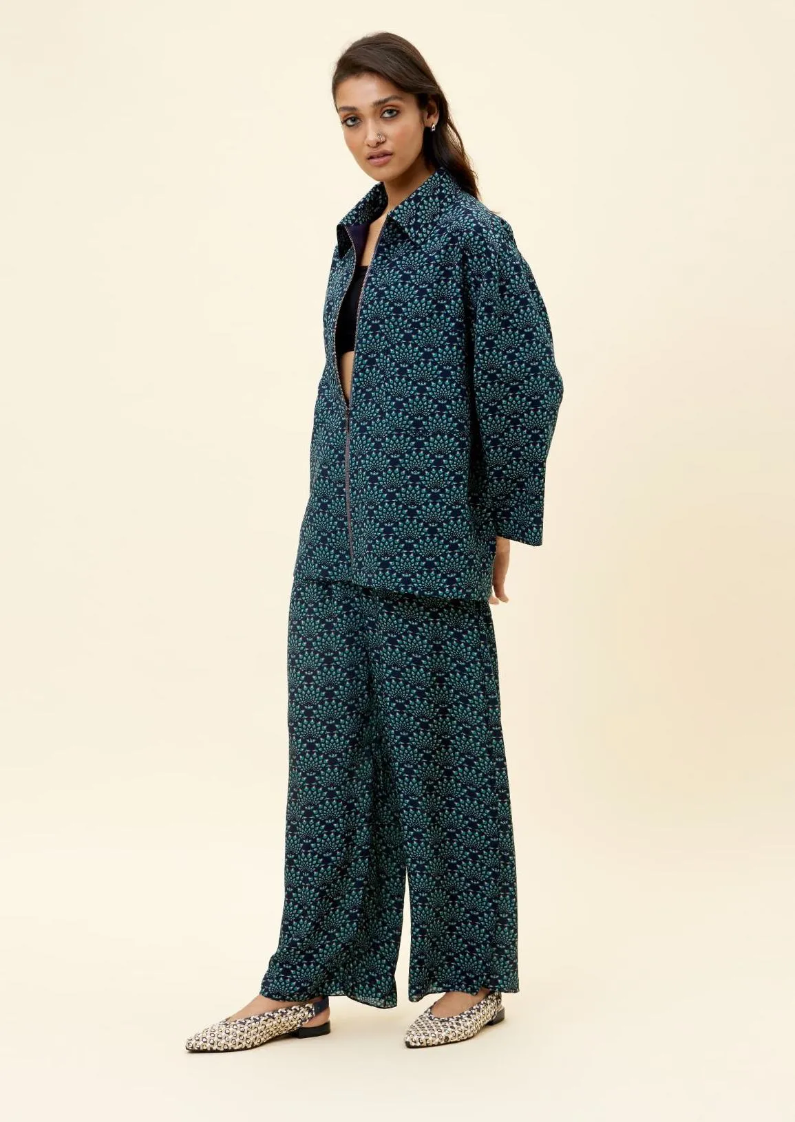 Blue Print Oversized Shaket With Pants