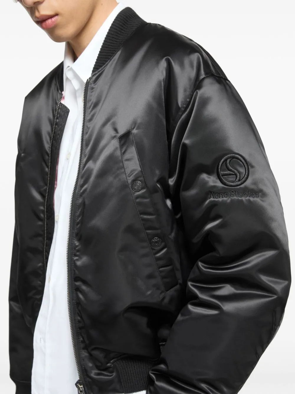 BOMBER JACKET