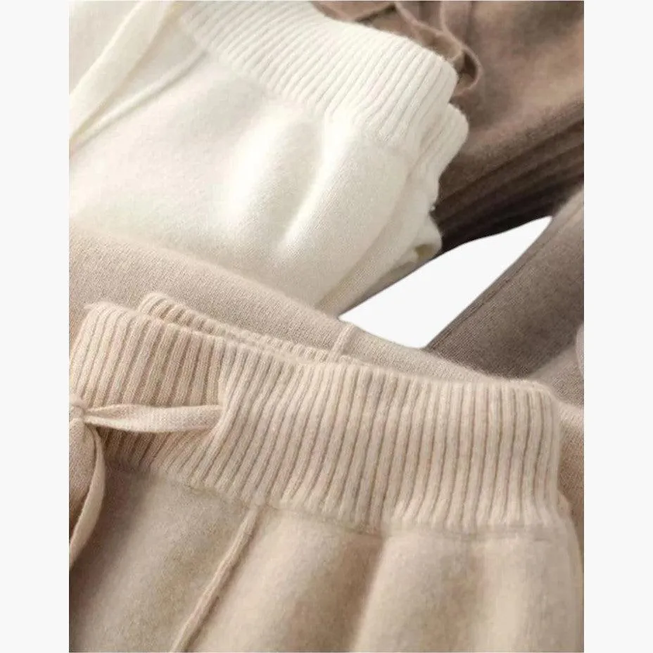 Comfortable Wide-Leg Wool Knit Trousers for Men