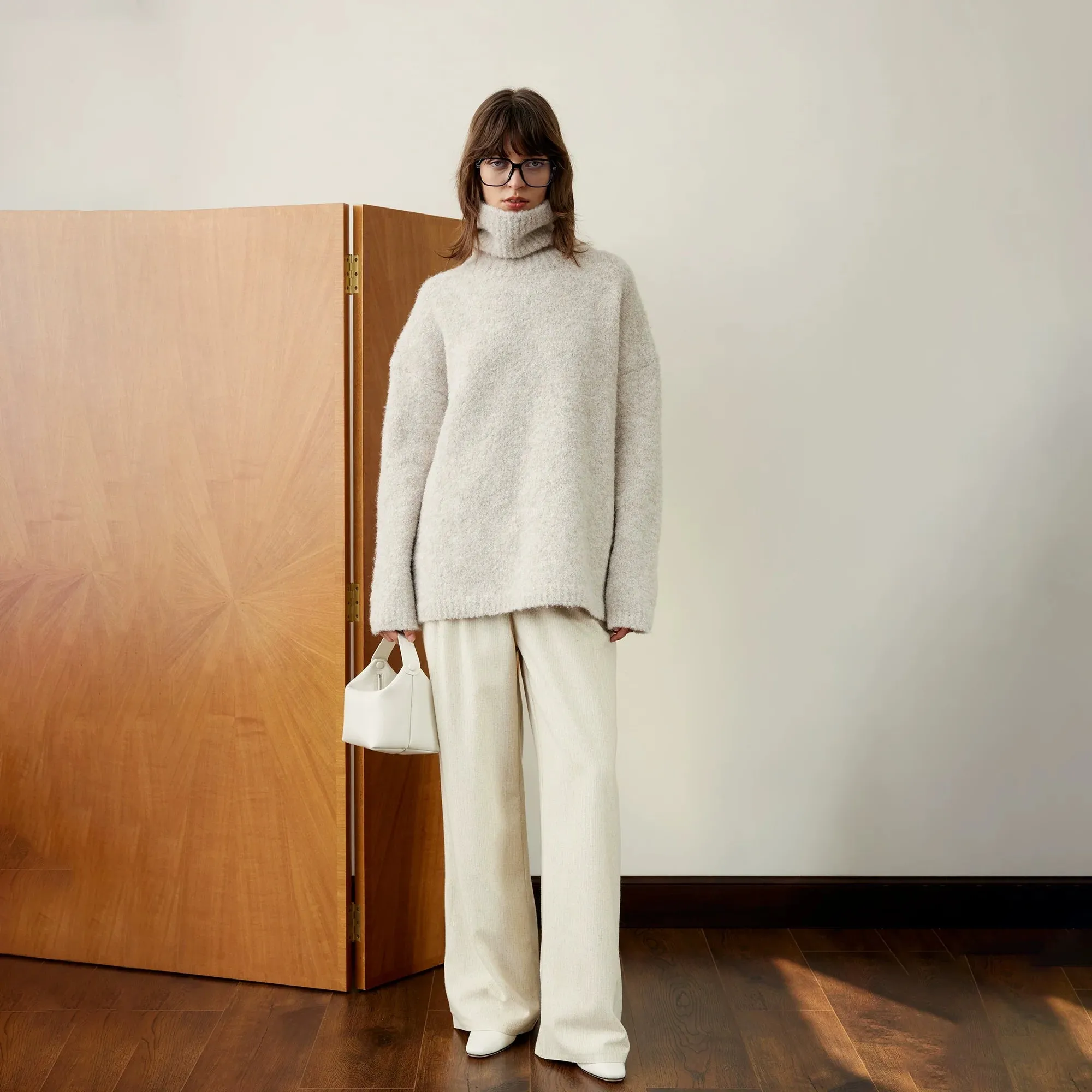 Elegant Oversized Turtleneck Sweater