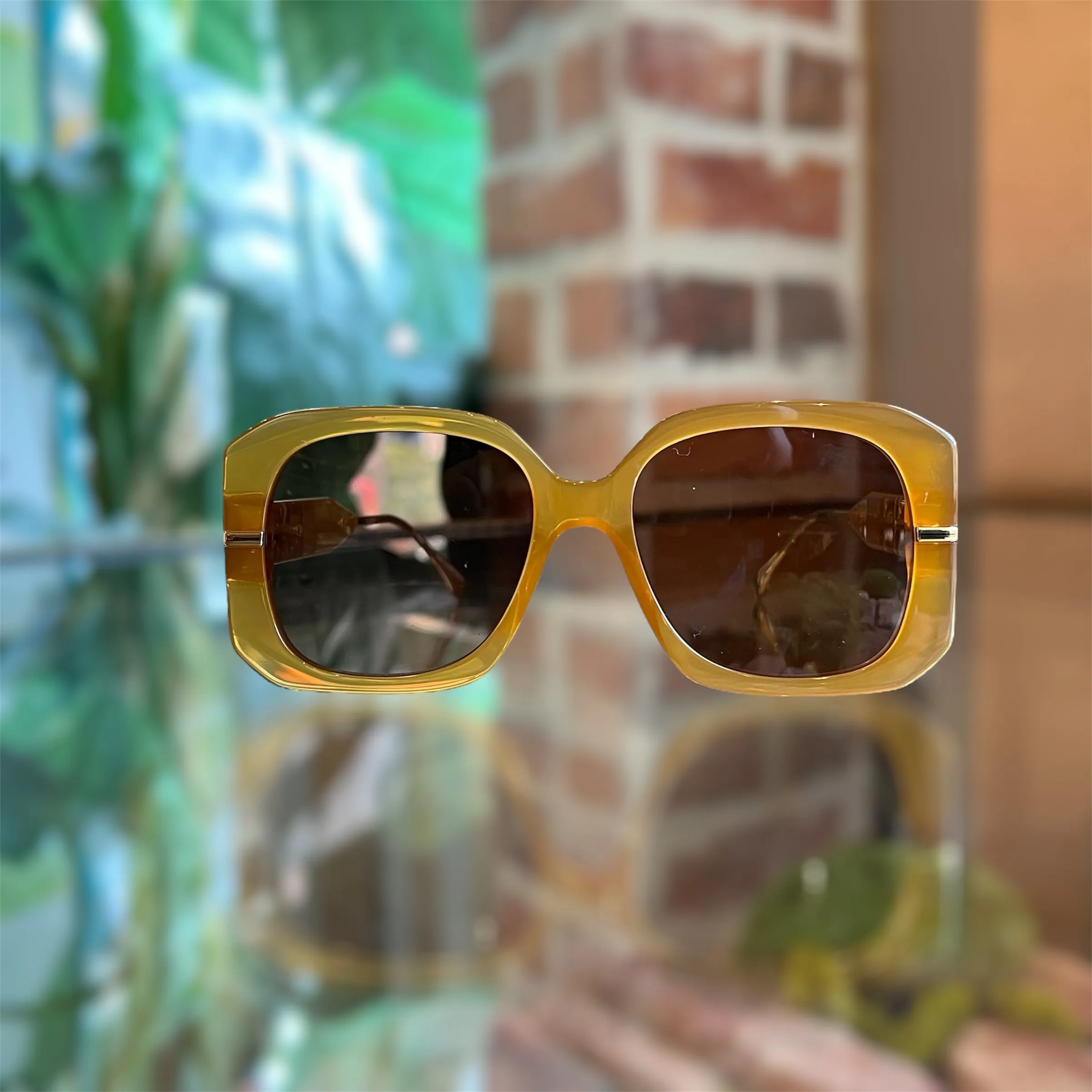 FENDI FE400651 Fendigraphy Orange Sunglasses