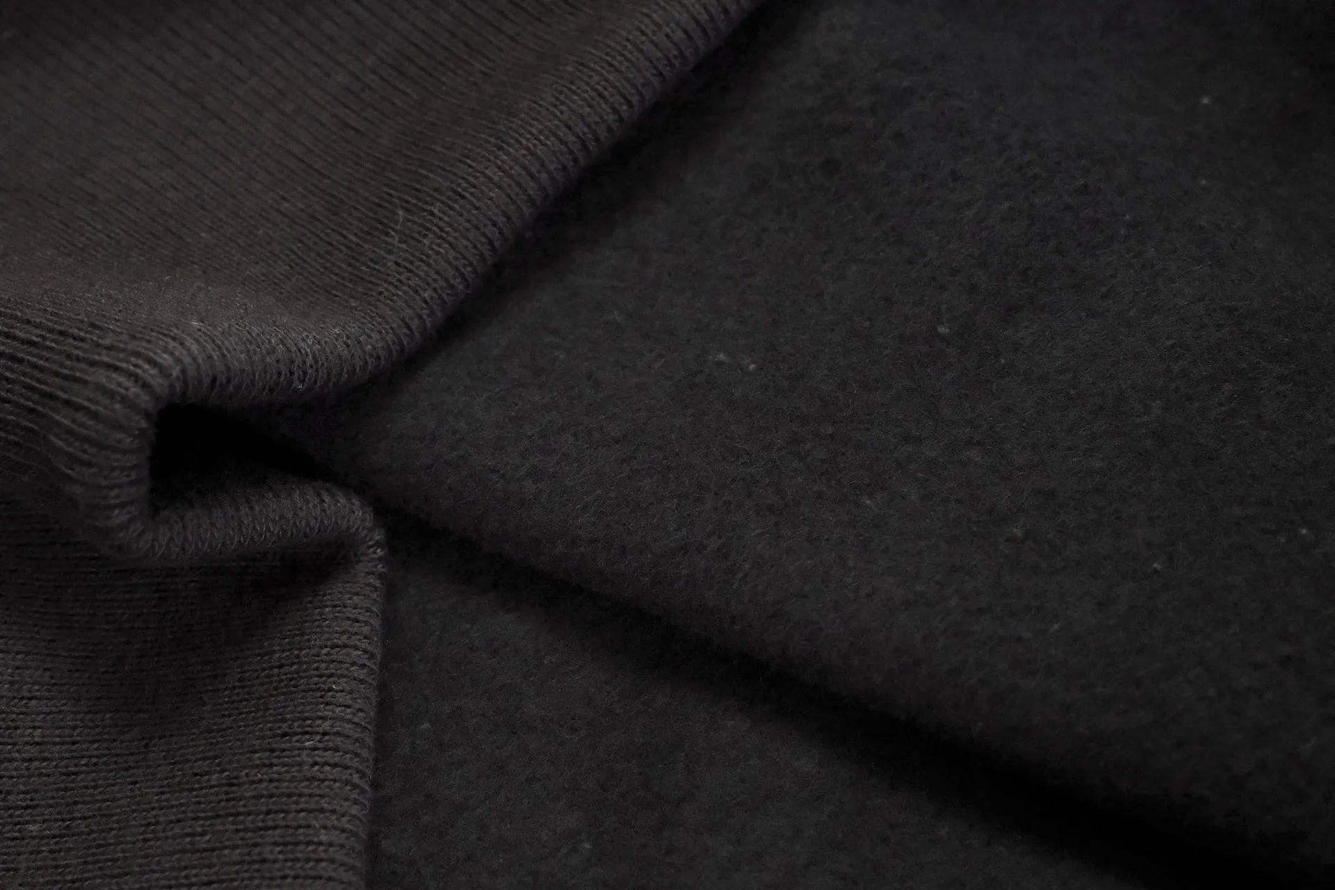 Freewheelers 11oz Set-In Sleeve Loopwheeled "Pocket Sweatshirt" (Soot Black X Charcoal Black)