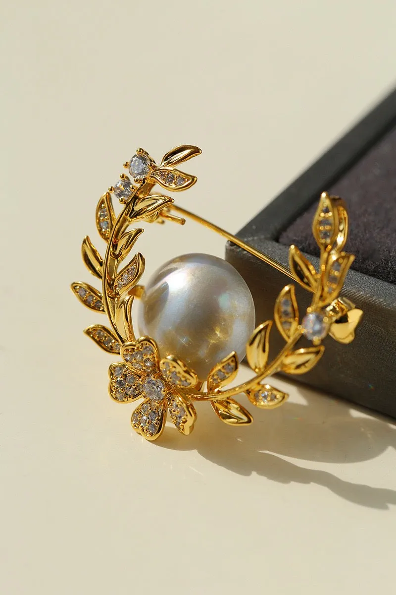 Grey Mabe Pearl Wheat Brooch