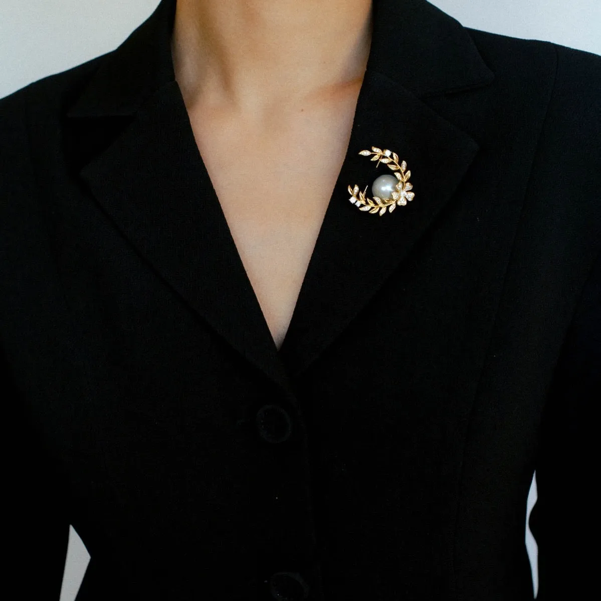 Grey Mabe Pearl Wheat Brooch
