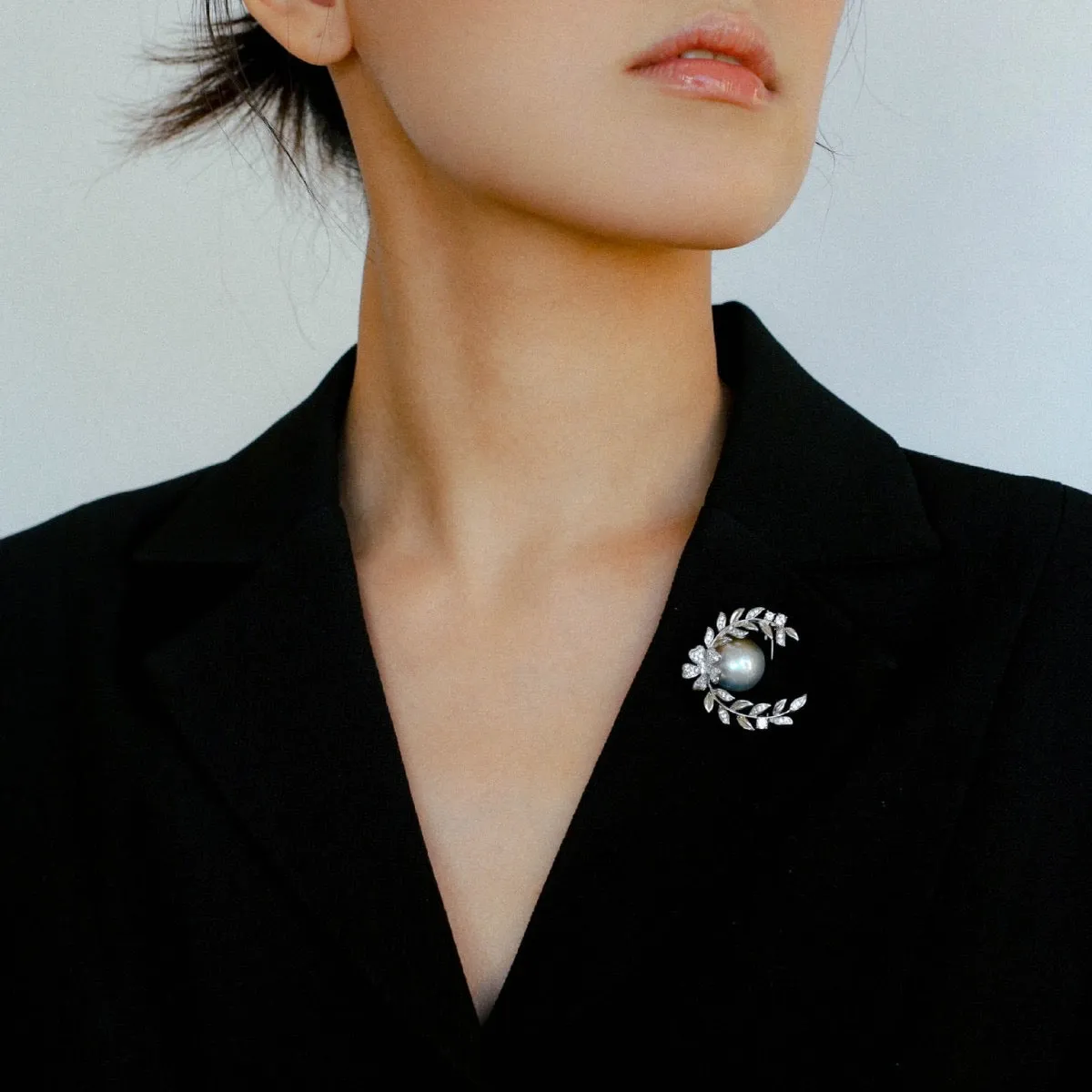 Grey Mabe Pearl Wheat Brooch