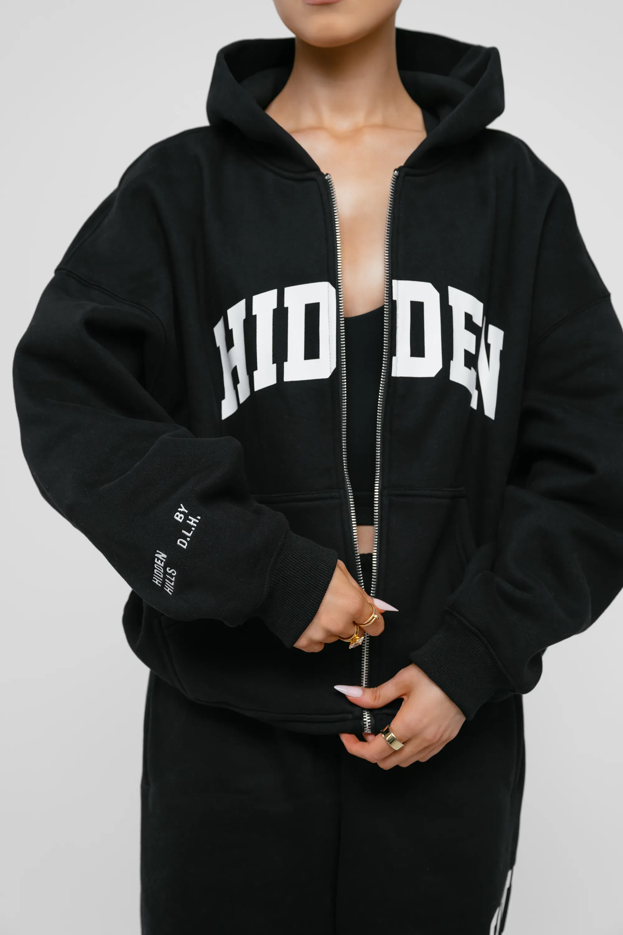 HIDDEN ZIP HOODIE BLACK