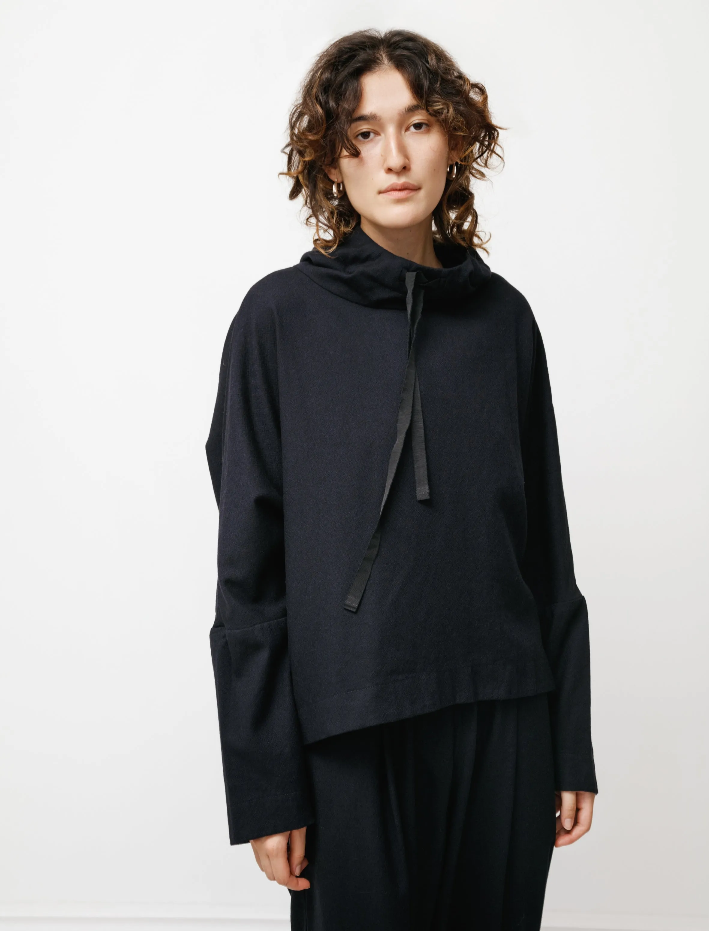 Higa Hood Cashwool Navy