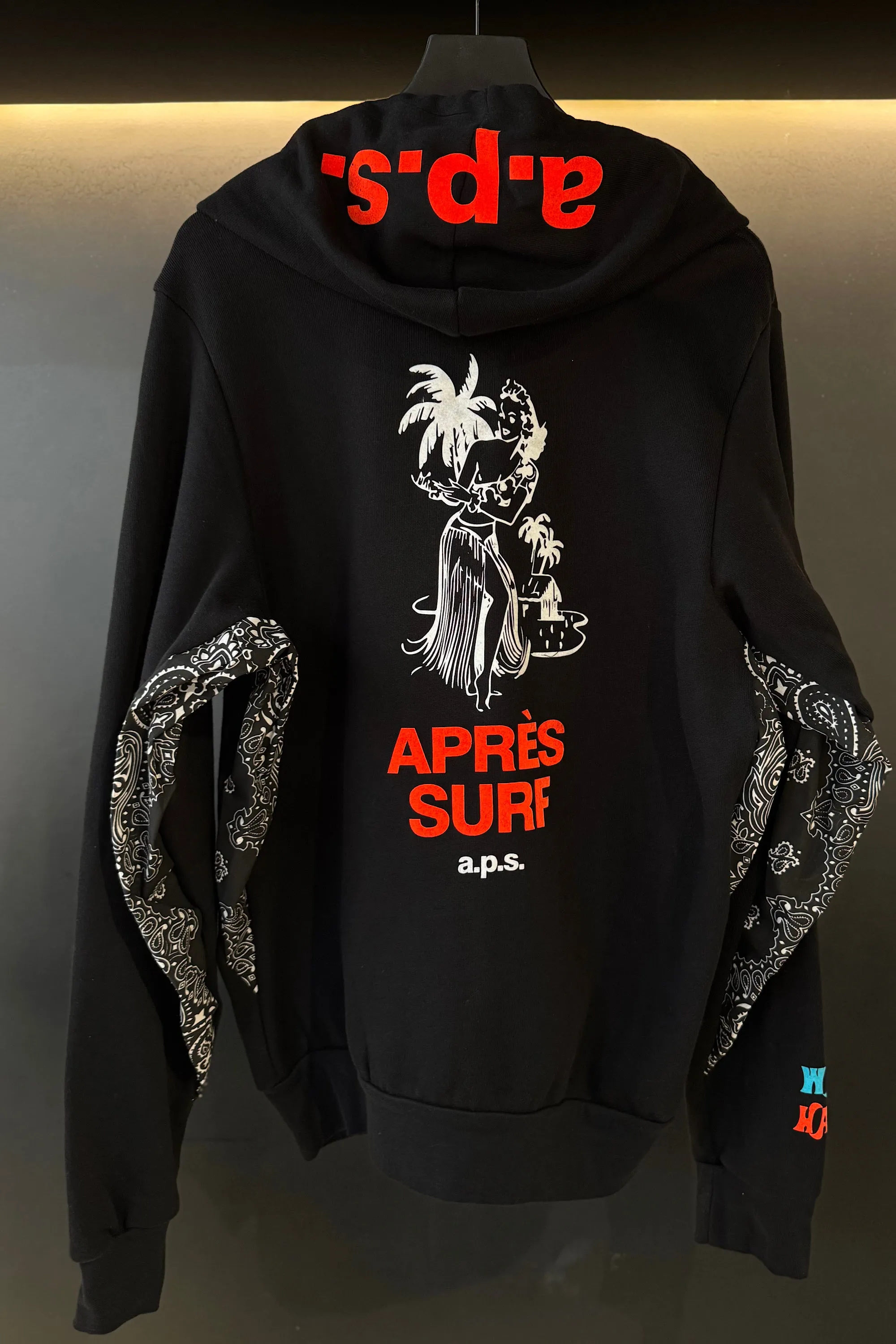 IAN HOODIE ZIP