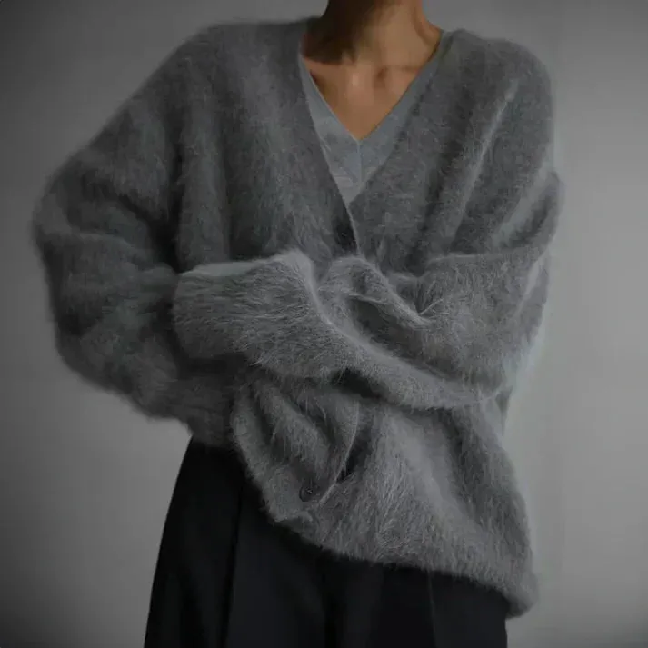 LAVERNE - COZY OVERSIZED ELEGANT SWEATER
