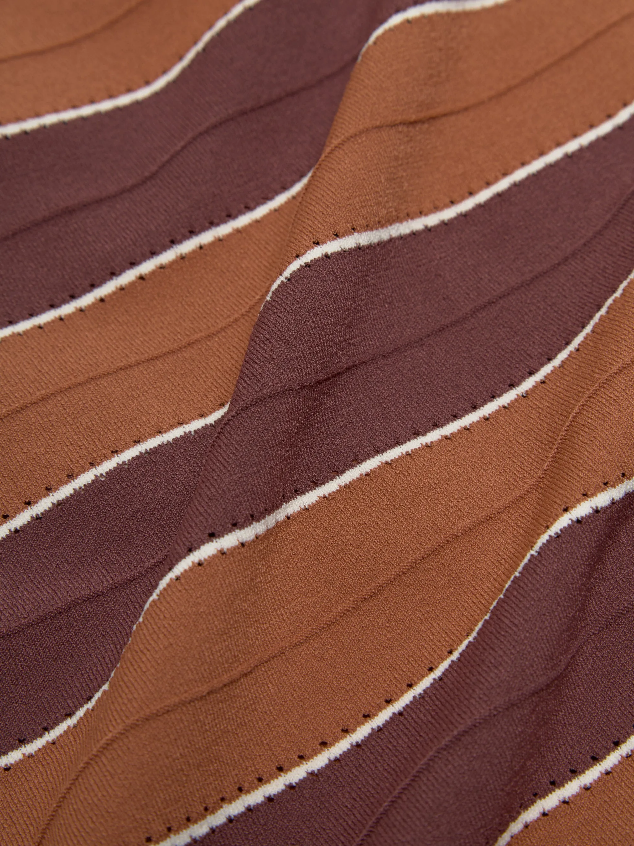 Logo Polo in Brown