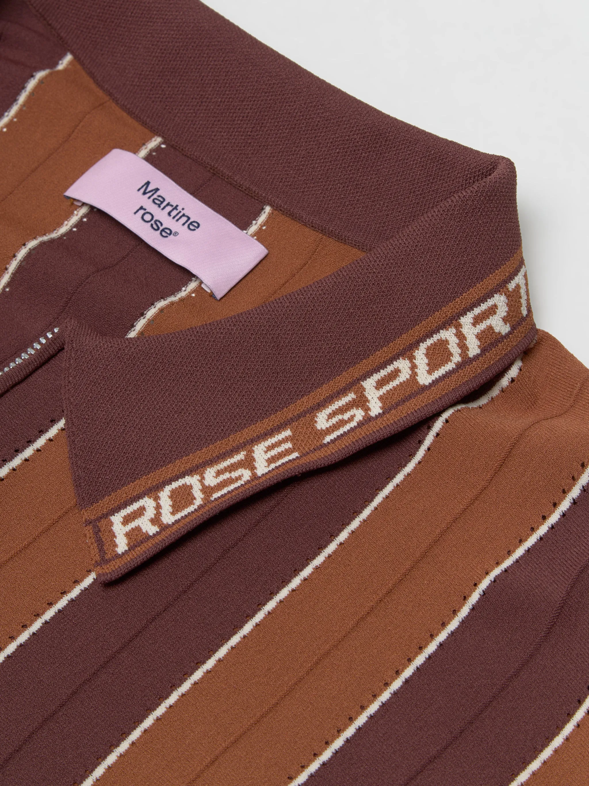 Logo Polo in Brown