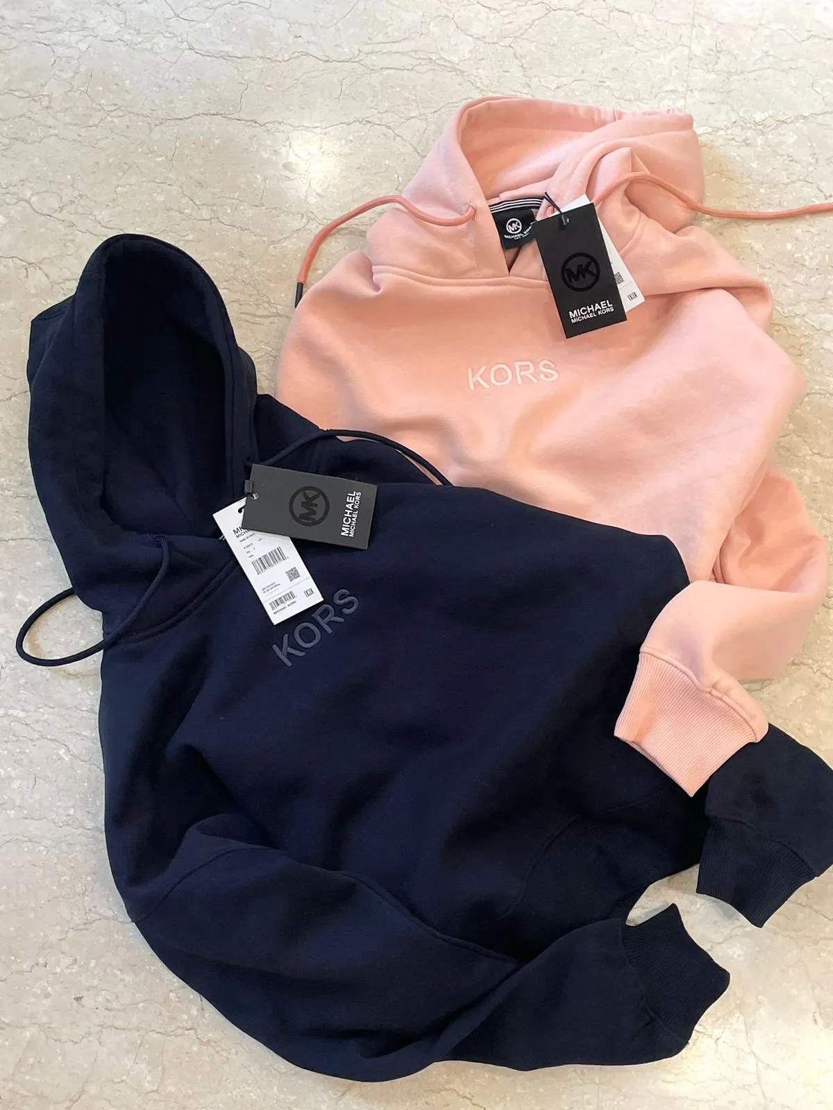 MICHAEL KORS || Women Full Sleeve Solid Hooded Sweatshirt