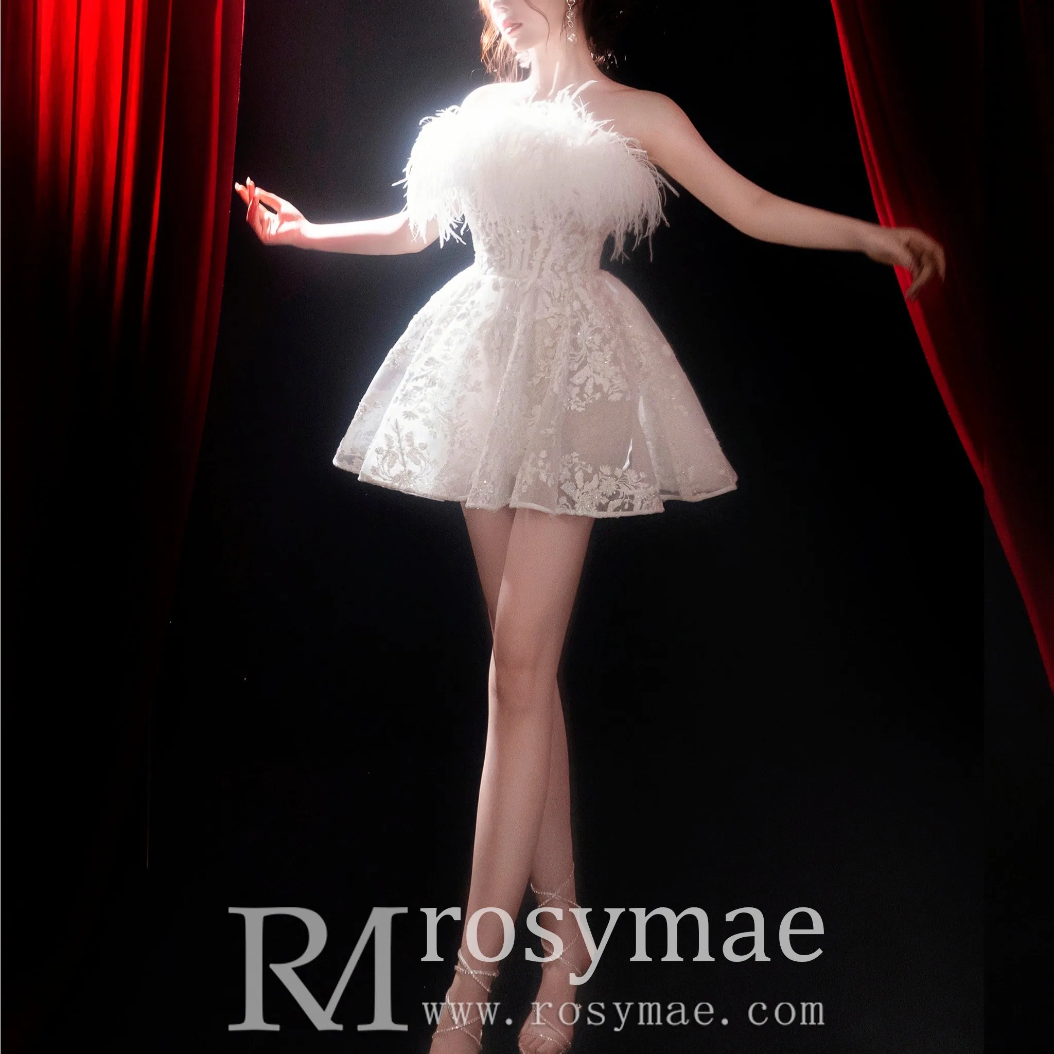 Sexy Leg Length Short Wedding Dress with Ostrich Feather