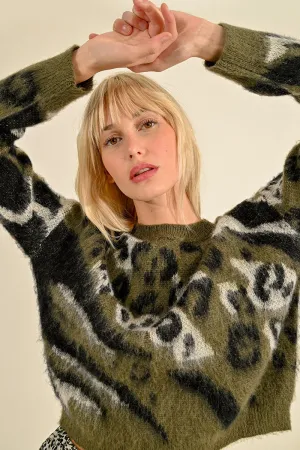 SHORT SWEATER WITH ANIMAL PRINT