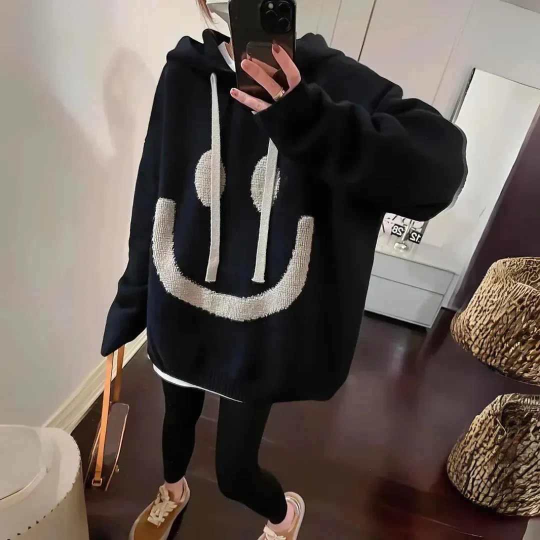SMILEY | WARM OVERSIZED HOODIE