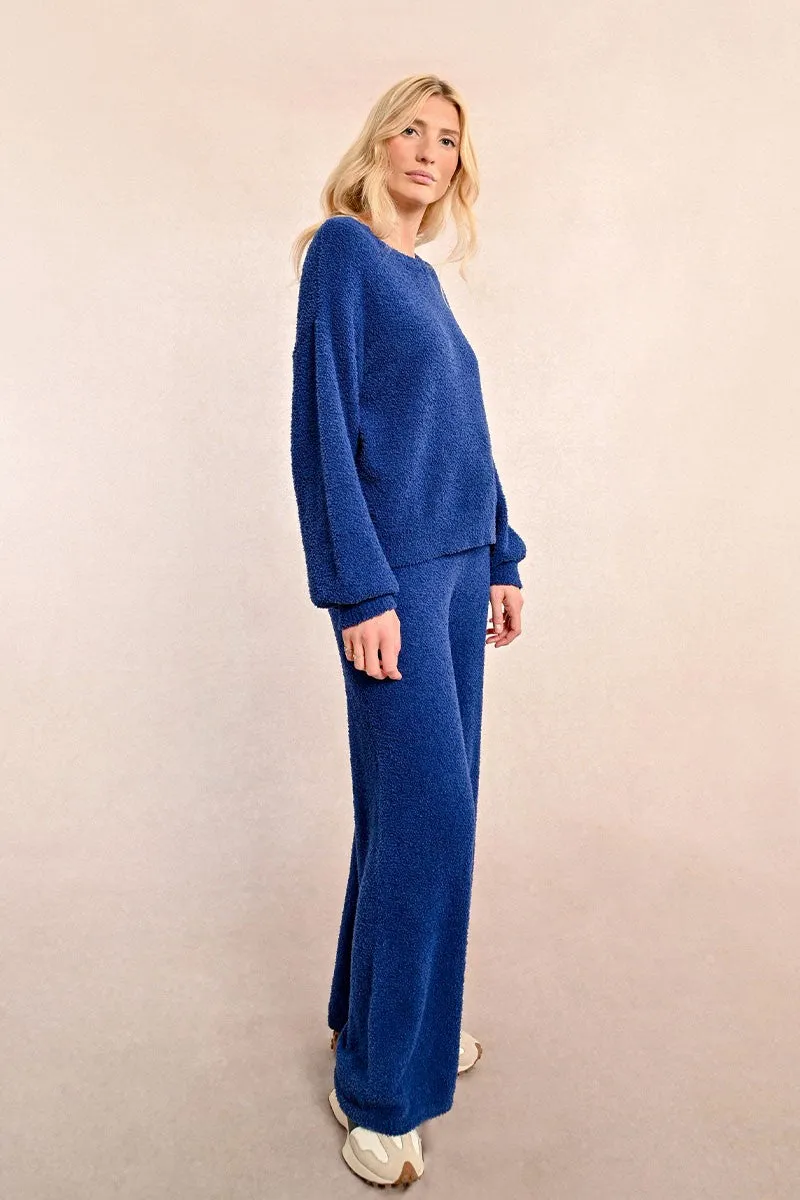 SOFT PLUSH KNIT SWEATER