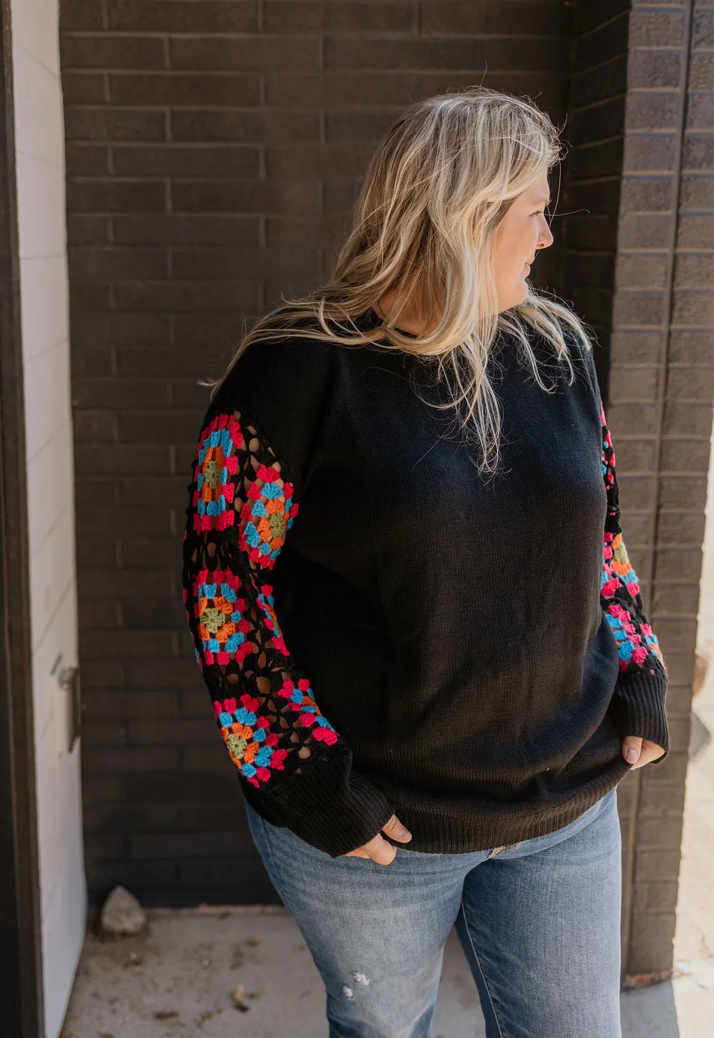 SOLIEL CURVY CROCHET SWEATER