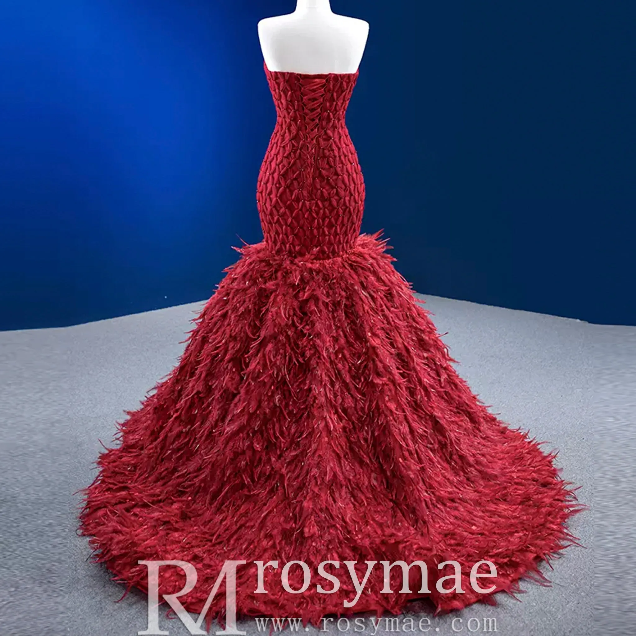 Sweetheart Trumpet Luxury Wedding Dress with Feather