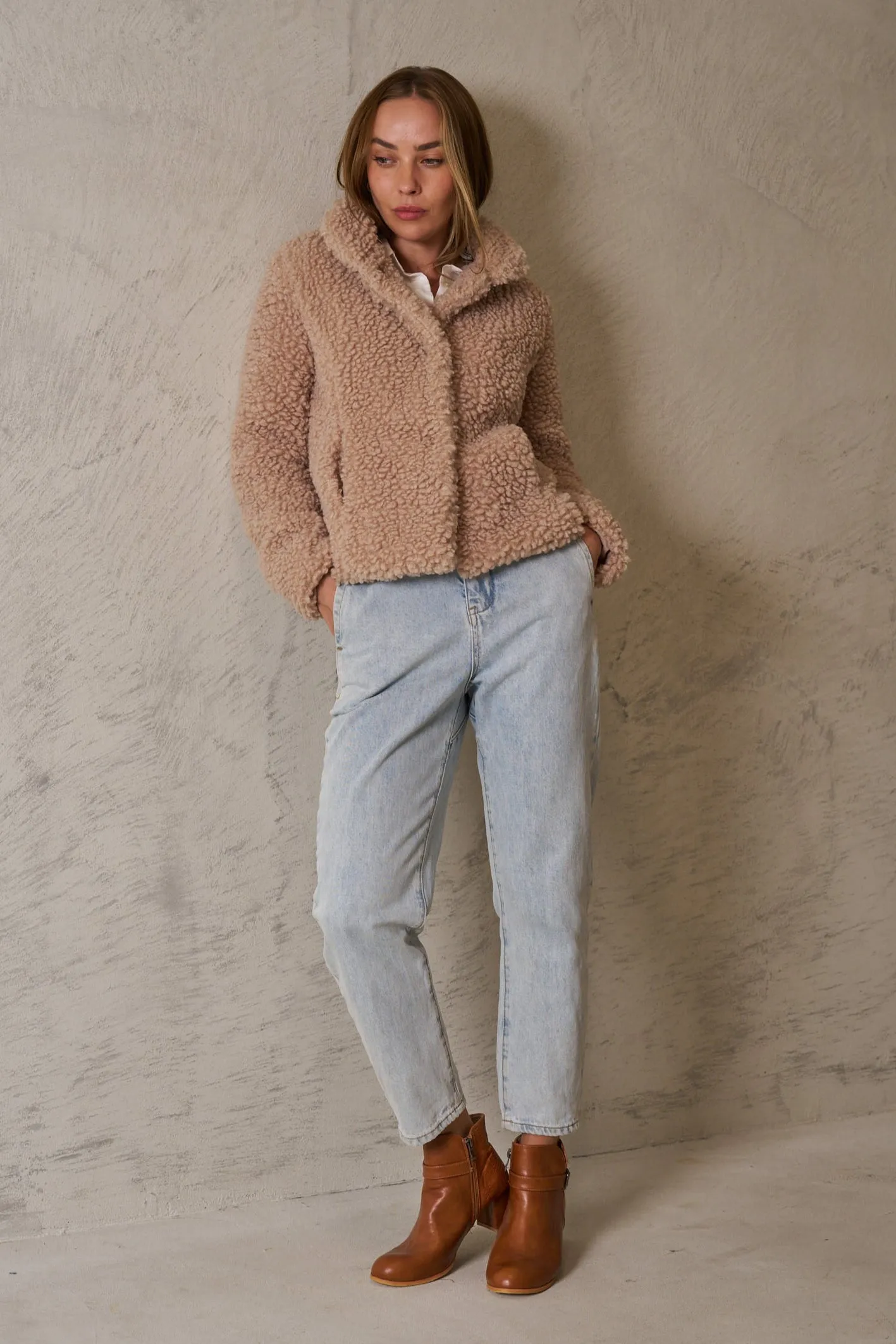 SYJ112406 BEIGE BAILEY JACKET