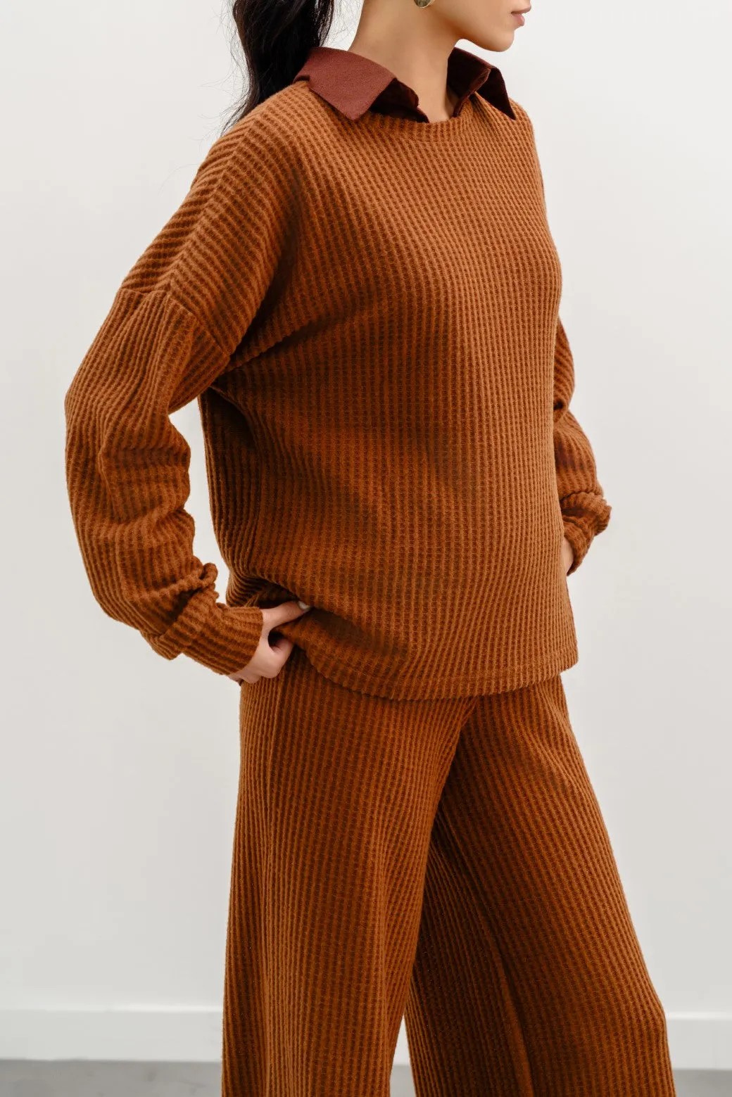 TEXTURED TOP
