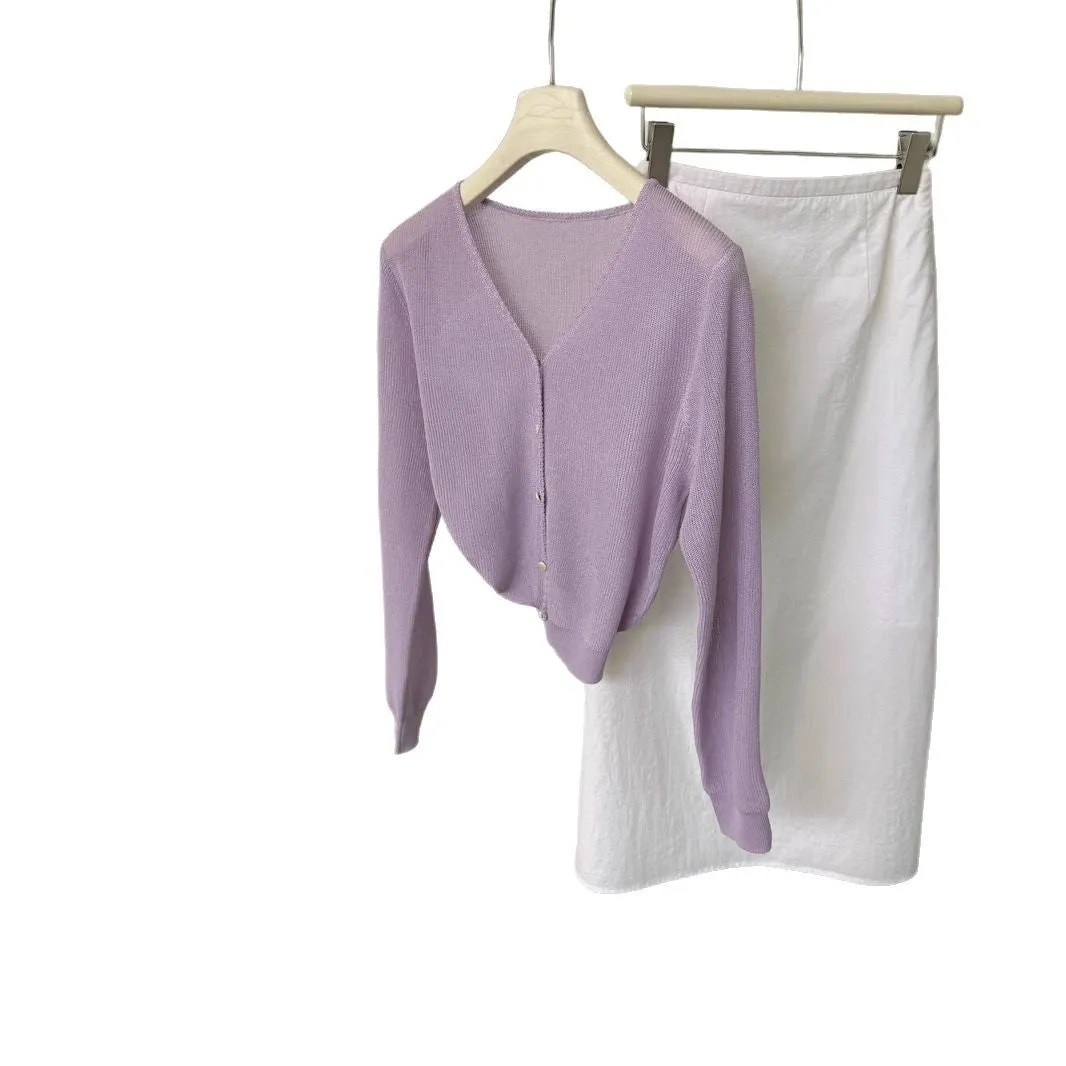 V-neck cardigan