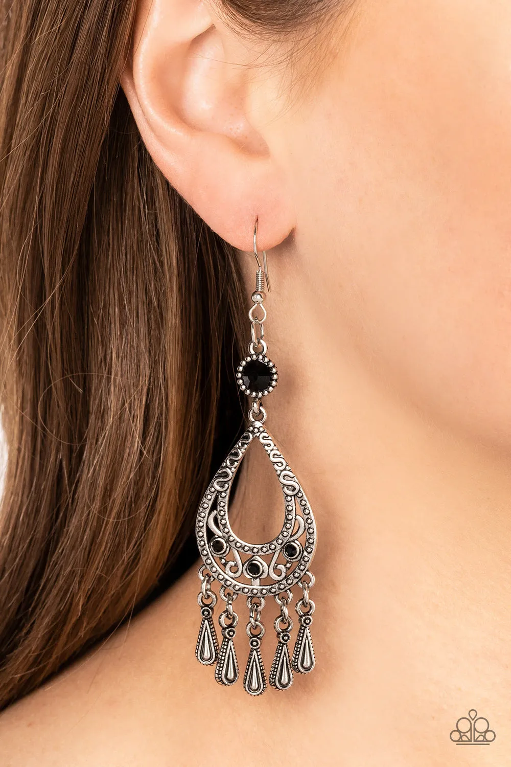 Viva la DIVA - Black Earrings - Paparazzi Accessories